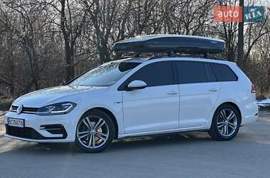 Універсал Volkswagen Golf 2019 в 