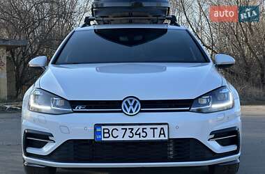 Універсал Volkswagen Golf 2019 в 
