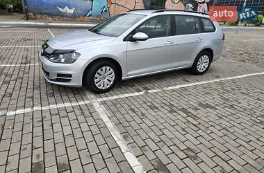 Універсал Volkswagen Golf 2016 в 