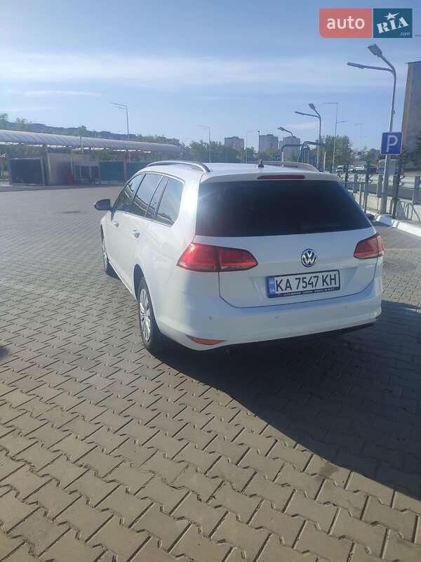 Універсал Volkswagen Golf 2013 в Києві