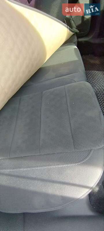 Хэтчбек Volkswagen Golf 2010 в Фастове
