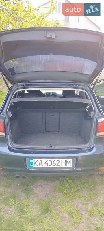 Хэтчбек Volkswagen Golf 2010 в Фастове