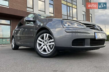 Хэтчбек Volkswagen Golf 2009 в 
