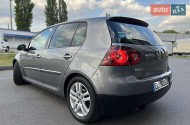 Хэтчбек Volkswagen Golf 2009 в 