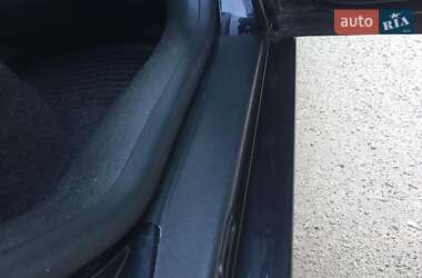 Хетчбек Volkswagen Golf 2003 в 