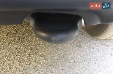 Хетчбек Volkswagen Golf 2003 в 