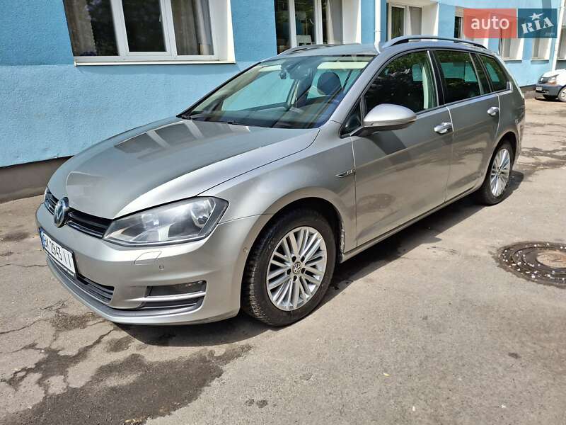 Универсал Volkswagen Golf 2014 в 