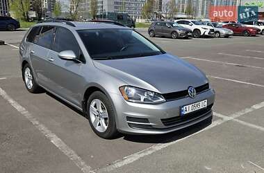 Універсал Volkswagen Golf 2015 в Києві