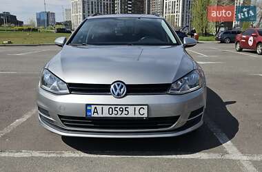 Універсал Volkswagen Golf 2015 в 