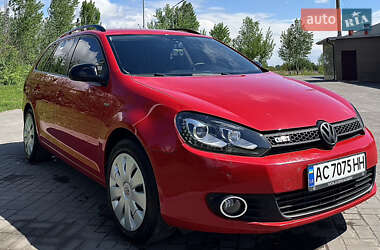 Універсал Volkswagen Golf 2012 в 