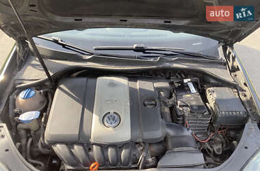 Хэтчбек Volkswagen Golf 2008 в 