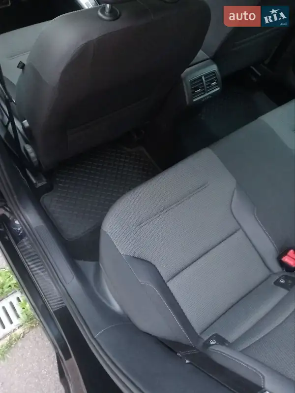 Volkswagen Golf 2013 VIN WVWZZZAUZEP525754 фото оголошення 32 з 81
