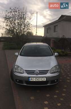 Хэтчбек Volkswagen Golf 2006 в 
