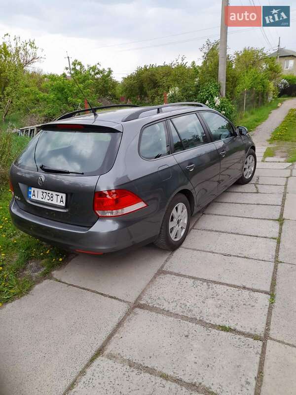 Універсал Volkswagen Golf 2009 в Києві