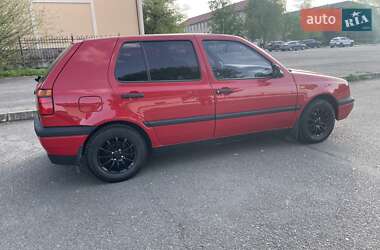 Хетчбек Volkswagen Golf 1994 в 