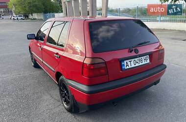 Хетчбек Volkswagen Golf 1994 в 