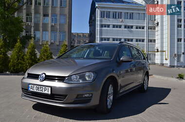 Универсал Volkswagen Golf 2015 в 