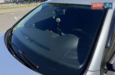 Хетчбек Volkswagen Golf 2010 в 