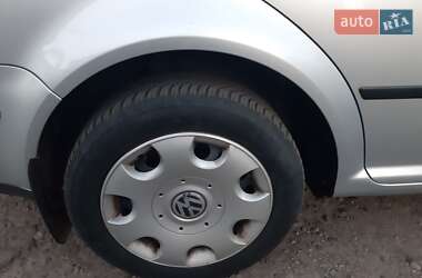 Универсал Volkswagen Golf 2000 в 