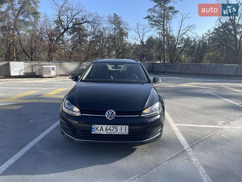 Универсал Volkswagen Golf 2016 в Ирпене