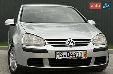 Хэтчбек Volkswagen Golf 2006 в 