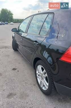 Хэтчбек Volkswagen Golf 2007 в 
