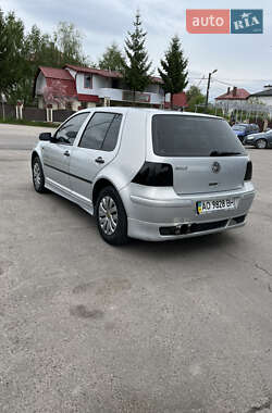 Хэтчбек Volkswagen Golf 1998 в 