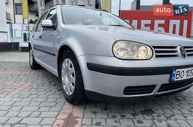 Універсал Volkswagen Golf 2000 в 