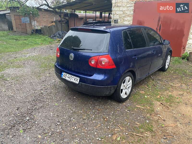Хетчбек Volkswagen Golf 2005 в Жмеринці