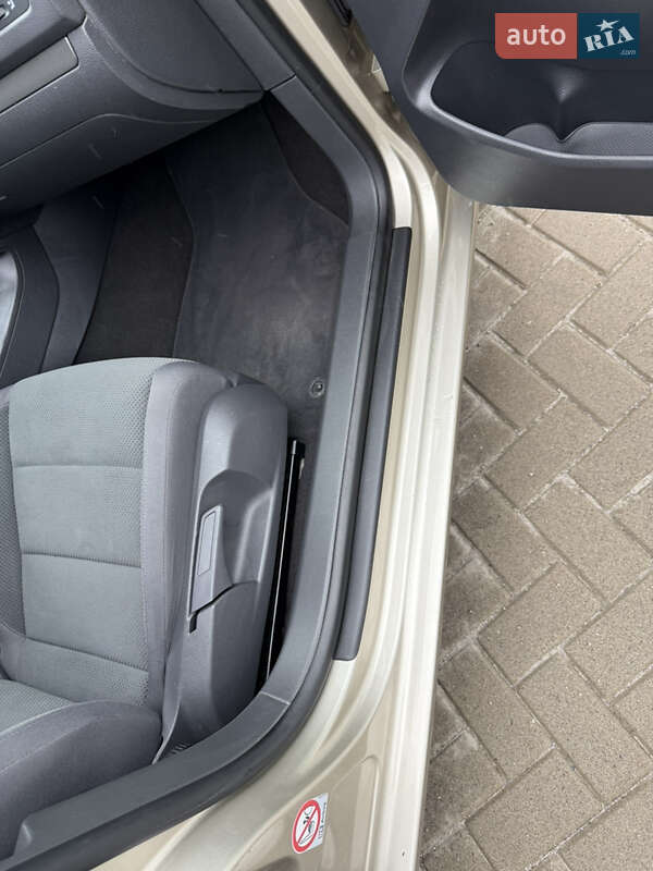 Хэтчбек Volkswagen Golf 2005 в Белой Церкви