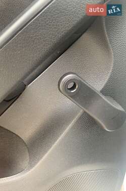 Хэтчбек Volkswagen Golf 2009 в 