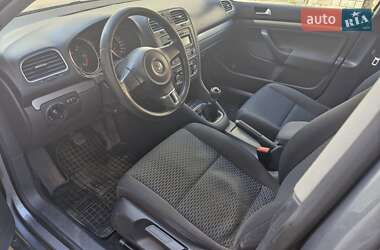 Универсал Volkswagen Golf 2011 в 