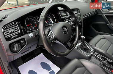 Универсал Volkswagen Golf 2015 в 
