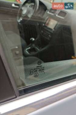 Універсал Volkswagen Golf 2010 в 