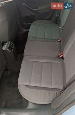 Універсал Volkswagen Golf 2010 в 