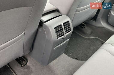 Хетчбек Volkswagen Golf 2005 в 