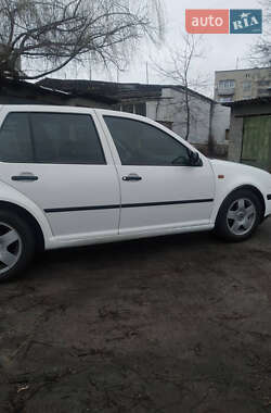 Хетчбек Volkswagen Golf 1998 в 