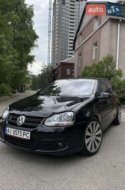 Хетчбек Volkswagen Golf 2006 в Києві