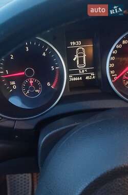Универсал Volkswagen Golf 2009 в Сарнах