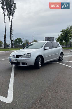 Хэтчбек Volkswagen Golf 2004 в Житомире