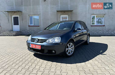 Хетчбек Volkswagen Golf 2006 в 