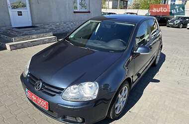 Хетчбек Volkswagen Golf 2006 в 