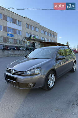 Хэтчбек Volkswagen Golf 2009 в Сумах