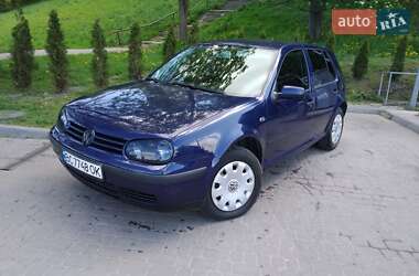 Хэтчбек Volkswagen Golf 2003 в 