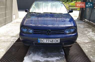 Хэтчбек Volkswagen Golf 2003 в 