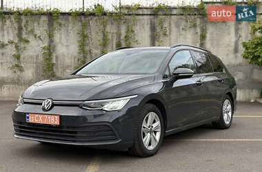 Универсал Volkswagen Golf 2021 в 