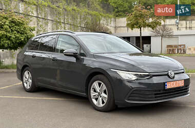 Универсал Volkswagen Golf 2021 в 