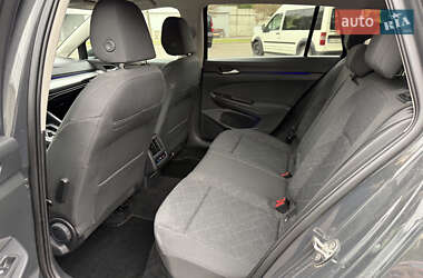 Универсал Volkswagen Golf 2021 в 