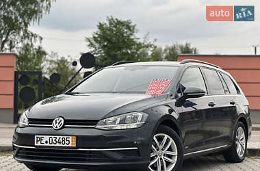 Універсал Volkswagen Golf 2020 в 