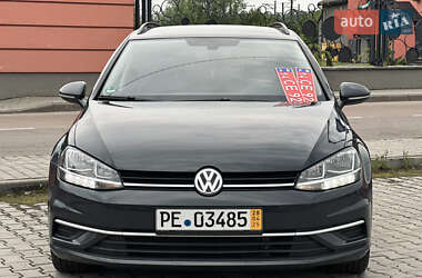 Універсал Volkswagen Golf 2020 в 